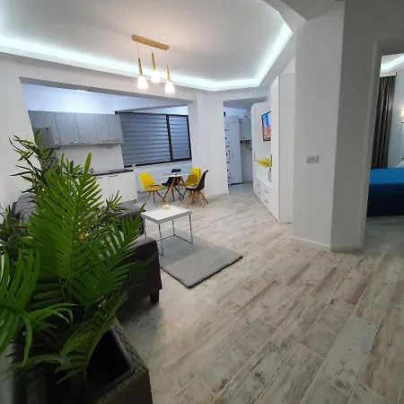Gemene And Pool Apartamento
